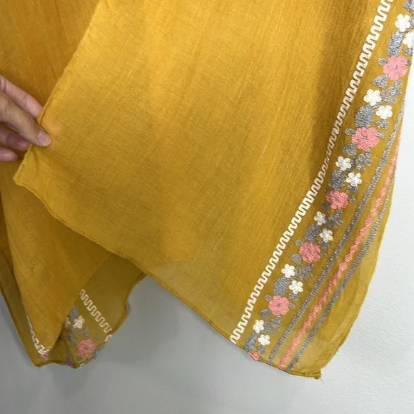 Do Everything In Love boho embroidered Kimono style cardigan - Picture 7 of 11